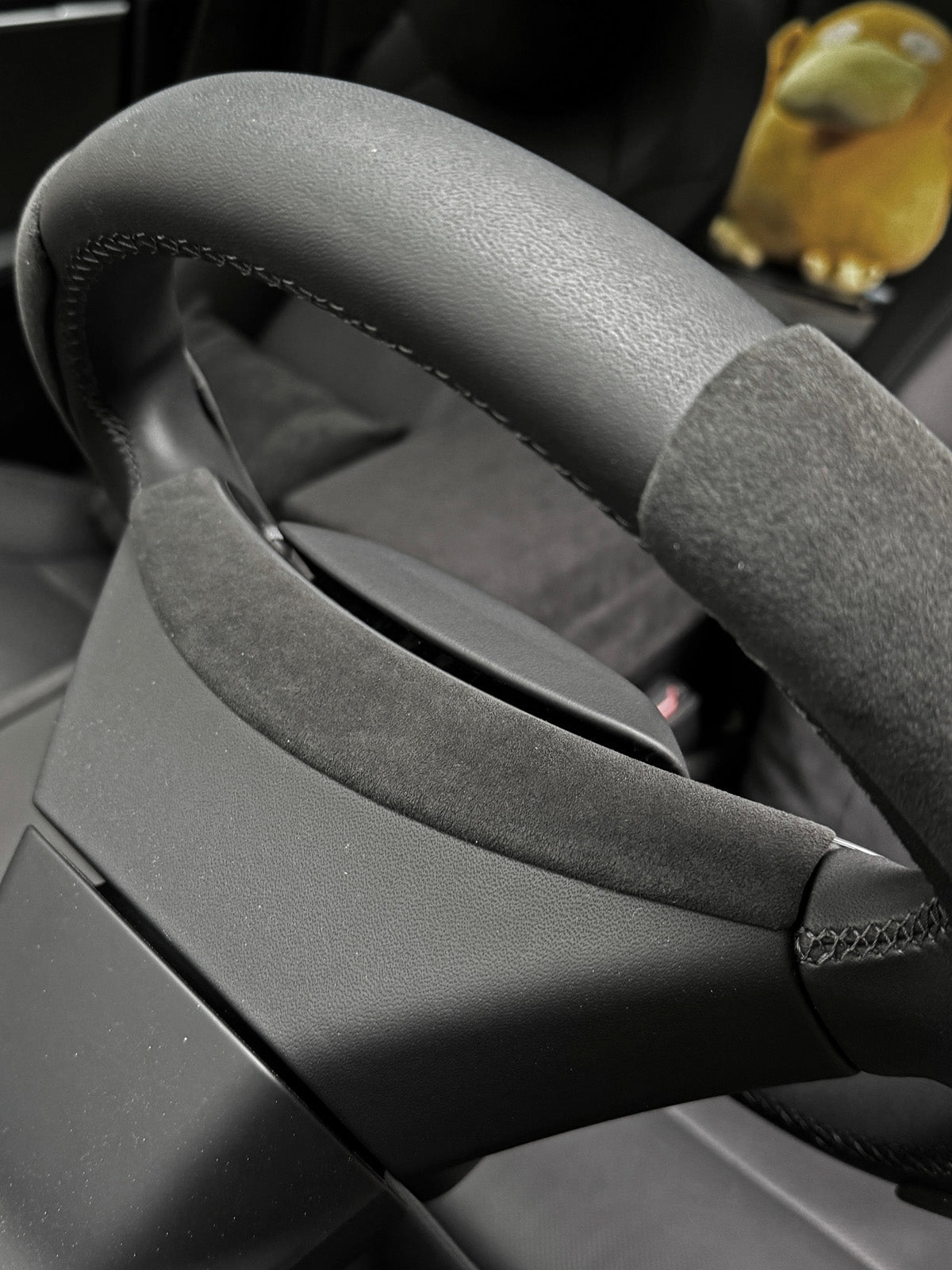 Alcantara Steering Wheel Upper Trim for Tesla Model 3 Highland 2025 2024