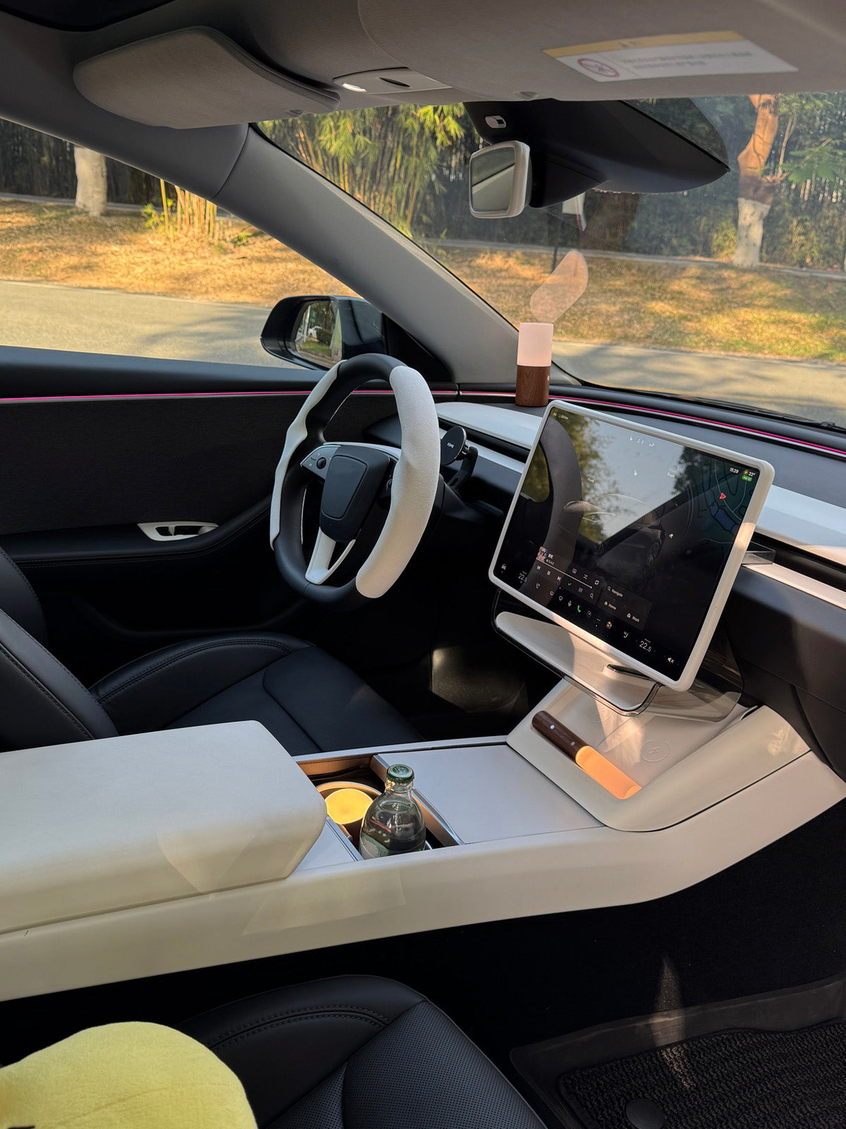 Soft Center Console Wireless Charging Mat for Tesla Model 3 Highland 2025 2024