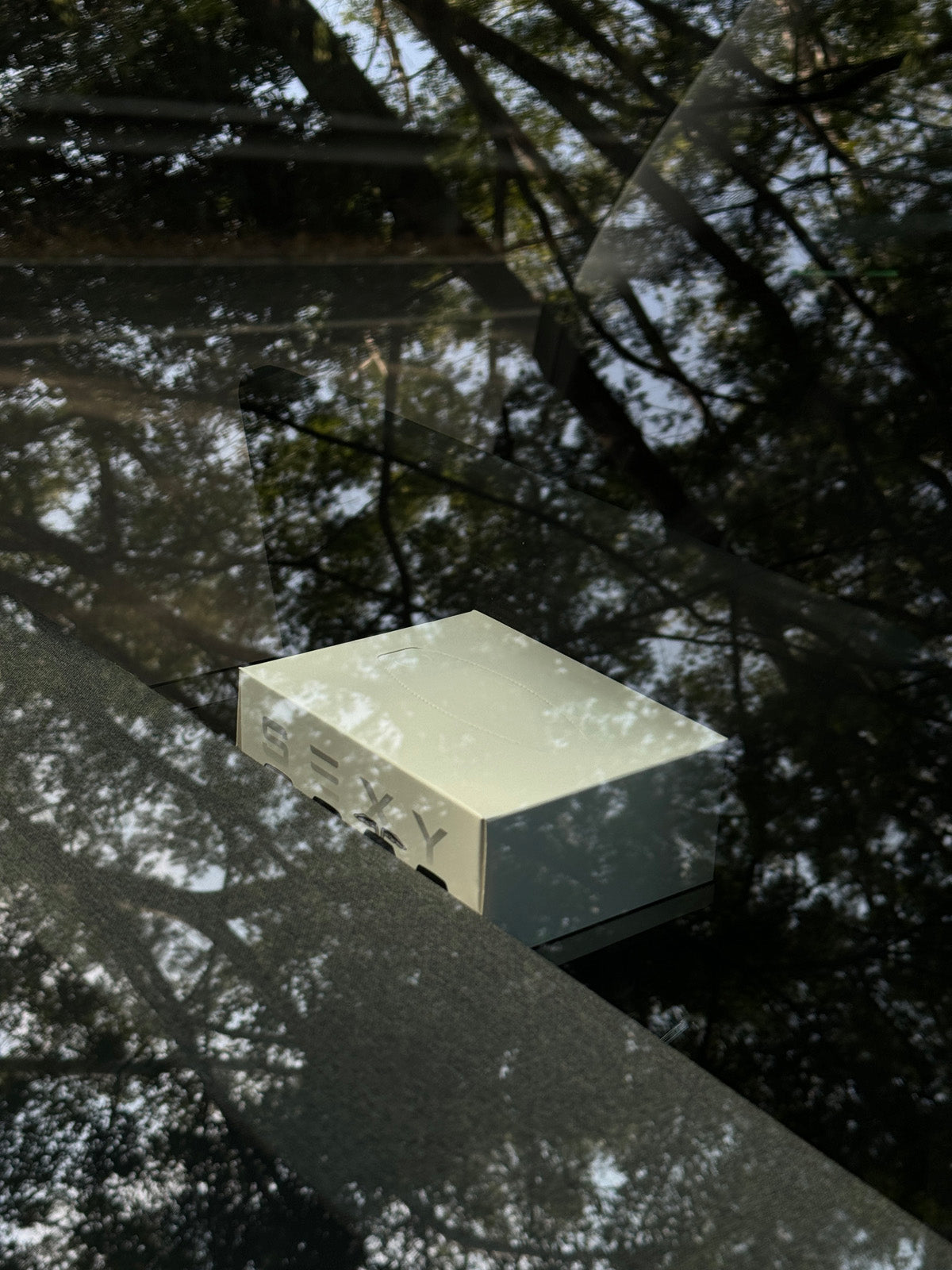 Under Screen Storage Box Ultra for Tesla Model Y Juniper 2025